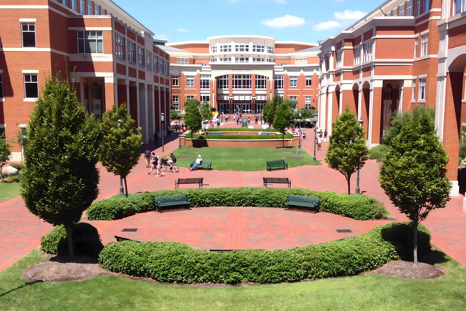 UNC Charlotte Racks Up in U.S. News & World Report's 2024 Ranking on